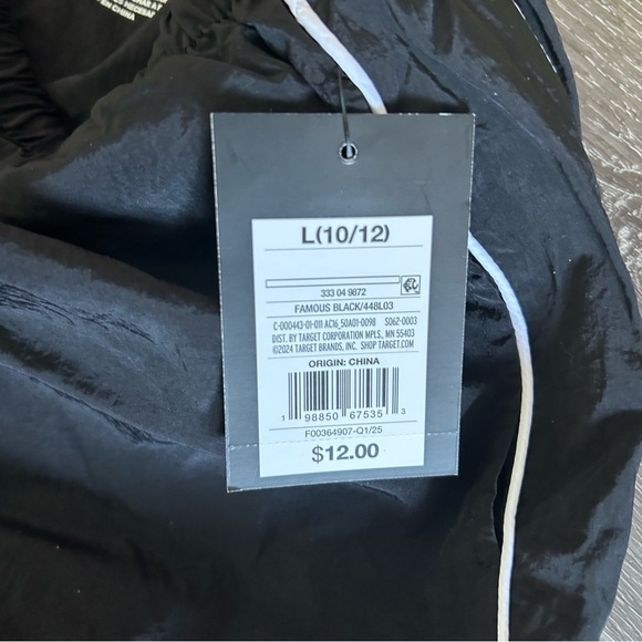 NWT Girls 10/12 Art Class Athletic Outfit Black Sport Shorts & Green Cotton Top - Picture 3 of 6